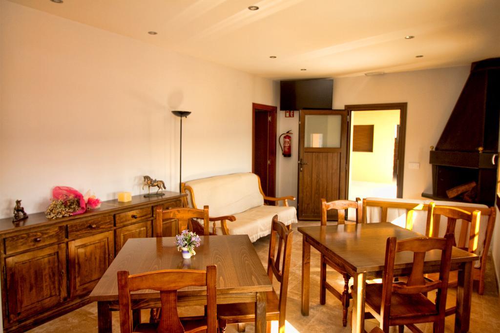 Casa Codeta Guest House La Almunia de San Juan Екстериор снимка
